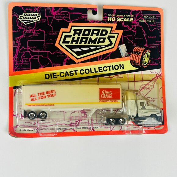 Road Champs 2 HO Scale Kenworth Trucks Hershey’s Kisses Shurfine Delivery Semis - Picture 5 of 7